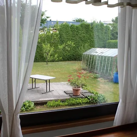 Вилла Beautiful Family With Garden